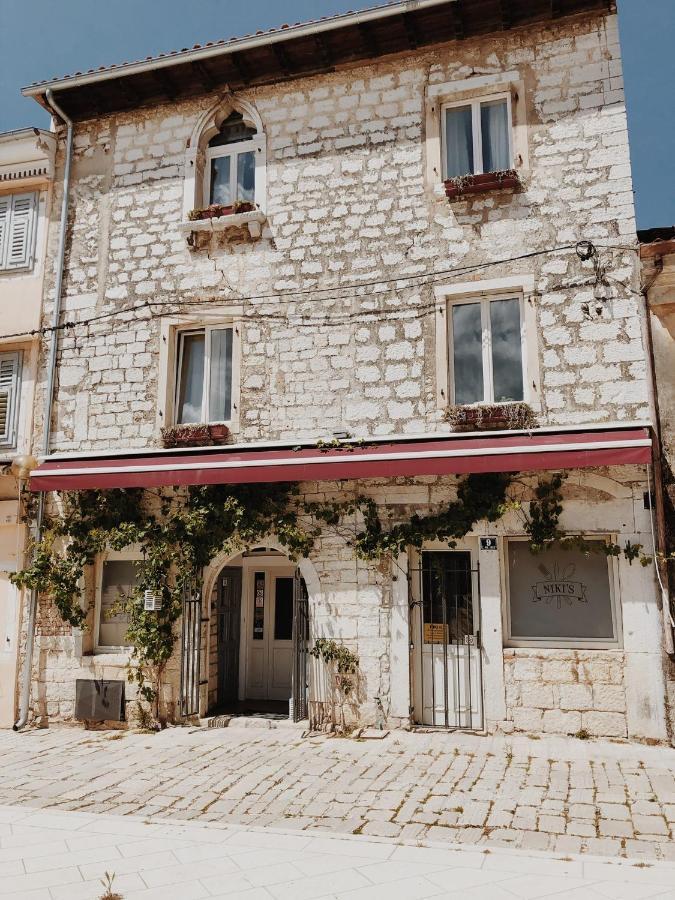 The Bungalow By The Sea In Historic Porec Old City エクステリア 写真